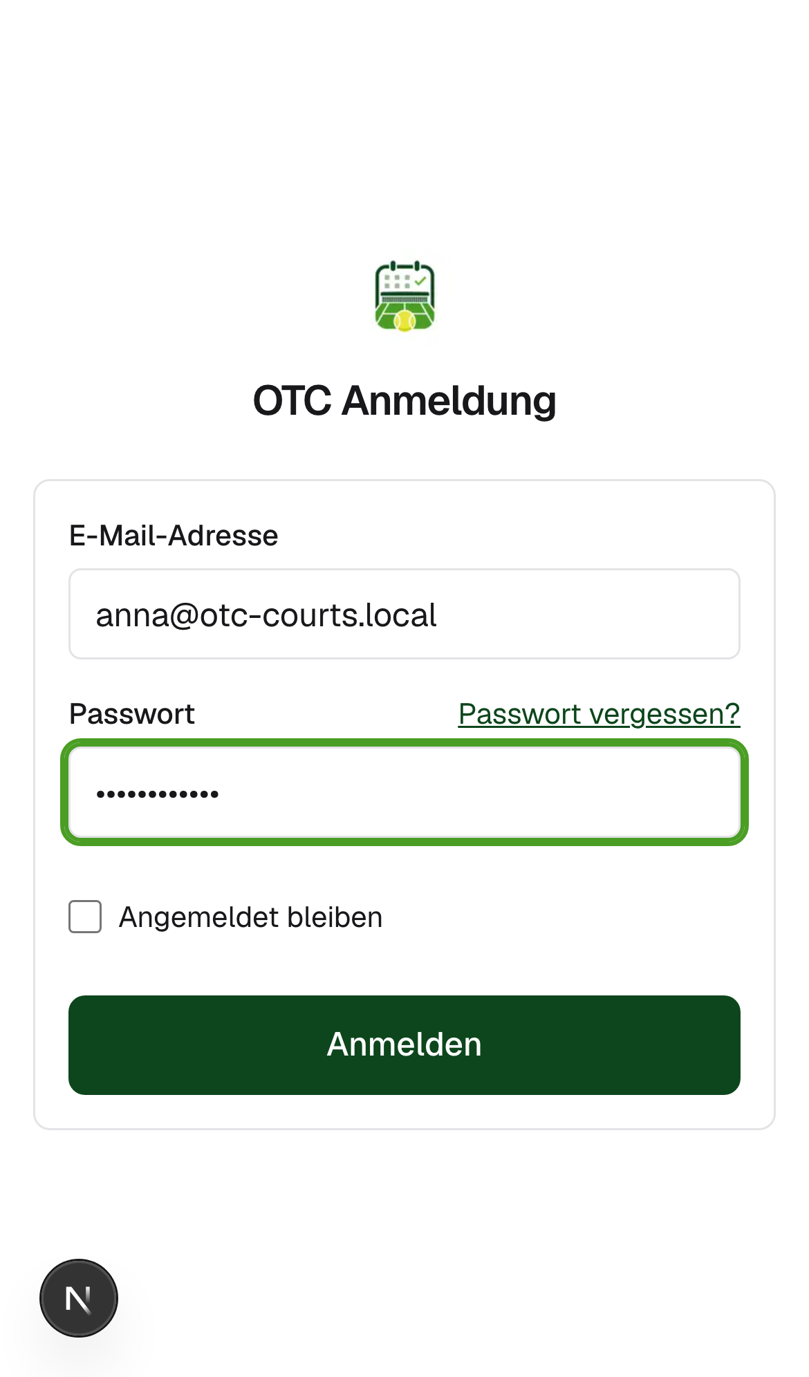 Login-Formular mit ausgefüllter E-Mail-Adresse, mobile Ansicht